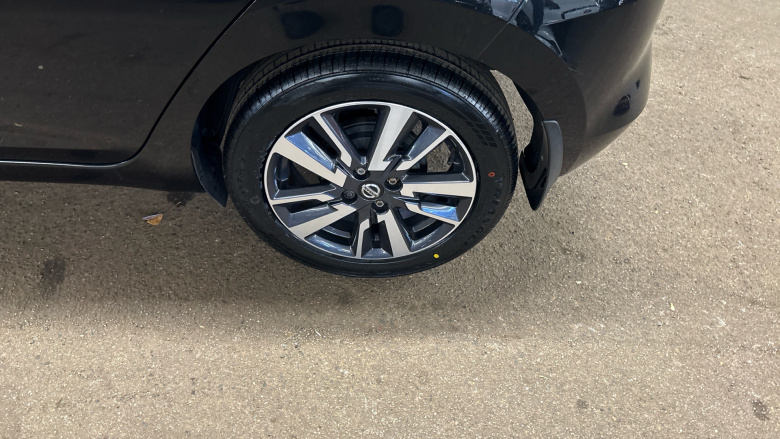 Nissan Micra 1.0 IG-T 100 Tekna 5dr Petrol Hatchback